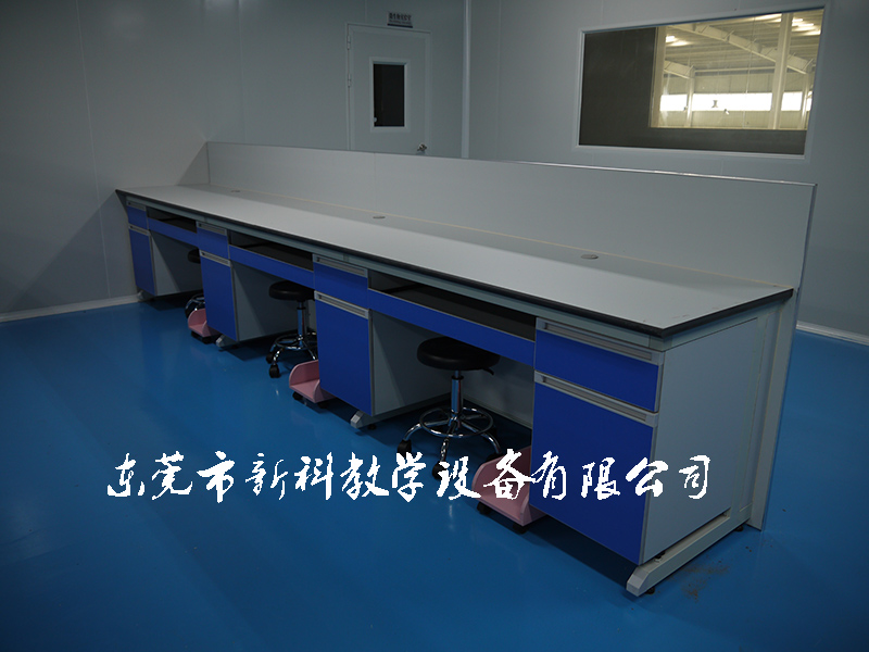 <a href='http://www.lc735.cn/products/64-1.html' target='1' style='font-size:18px; font-weight:bold; color:#000000;'>實驗室邊臺</a>案例